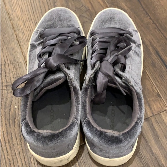 Velvet Sneakers - Picture 2 of 5